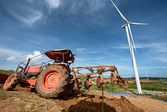 Agricultural equipment lubrication farming businesses