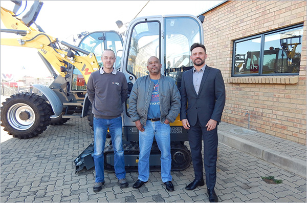 Dennis Vietze and Lionel Hearne with Wacker Neusons newly appointed Service Agent Craig Claasen