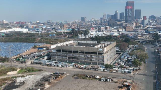 Successful implosion of Kaserne building in Joburg