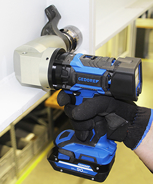 Gedore cordless torque wrench LAW Solution series pic 2
