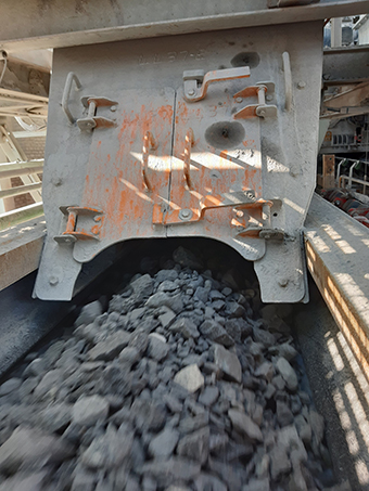 Good transfer point design saves on spillage belt costs