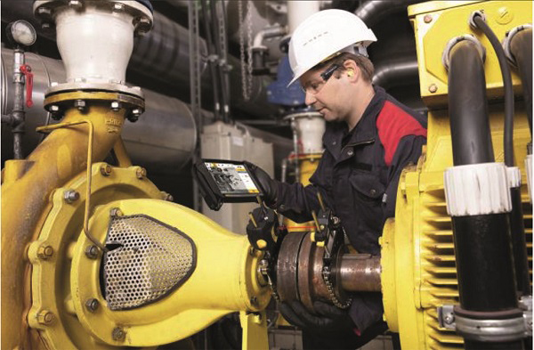 Flukes 831 laser shaft alignment tool simplifies precision shaft alignment