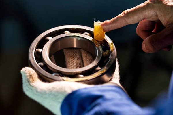 How to choose the right lubricant for heat intensive applications