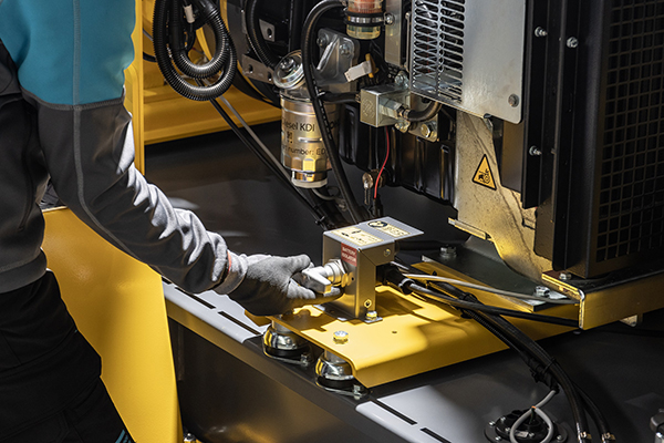 Atlas Copco Power Technique specialist servicing PAS 150MF Pumpjpg