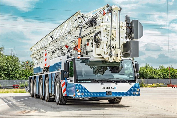 Liebherrs mobile construction crane range is expanding