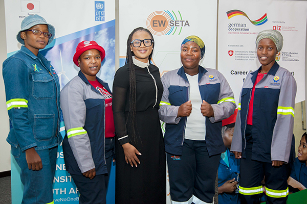 Students Thato Lemekwane Tshepiso Kwenaite Linah Molope and Winny Sefoloshe with EWSETA CEO Mpho Mookapele centre