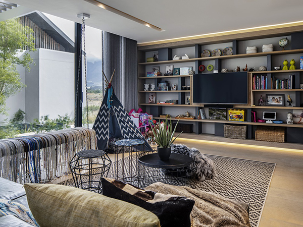 Lighting Up Modern Farmhouse Elegance in the Cape Winelands