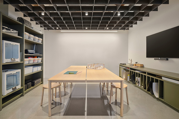 Moving away from conventional workspaces with lighting comfort