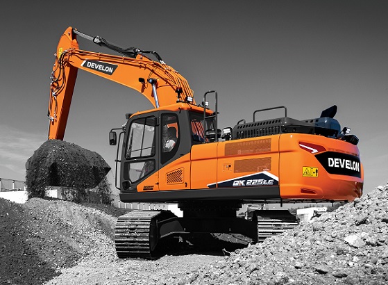 Develon SA DX225LC 7 excavators