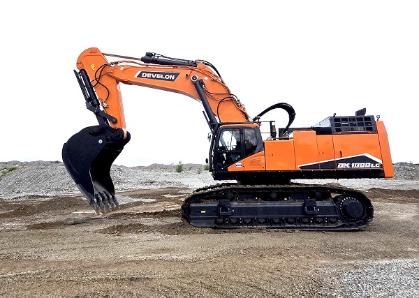 Second Develon 100 tonne excavator at Estonia Mine