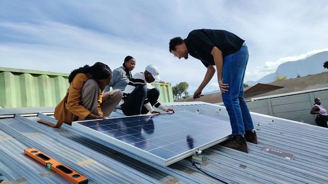 Cape Towns Solar Youth Project celebrates new graduates