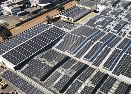 Seamless switch from grid to solar hybrid backup power