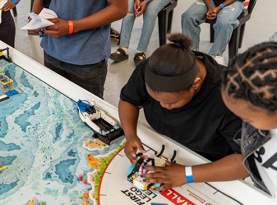 Epiroc and Siyafunda Education Foundation empower future engineers through Robotics Programme