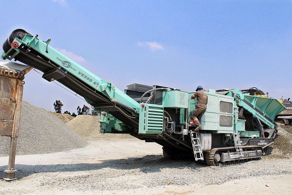 Pilot Crushtec targets European growth at Hillhead with Stage V Twistertrac