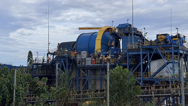 Engineered chute redesign restores screening efficiency at Sierra Leone iron ore plant