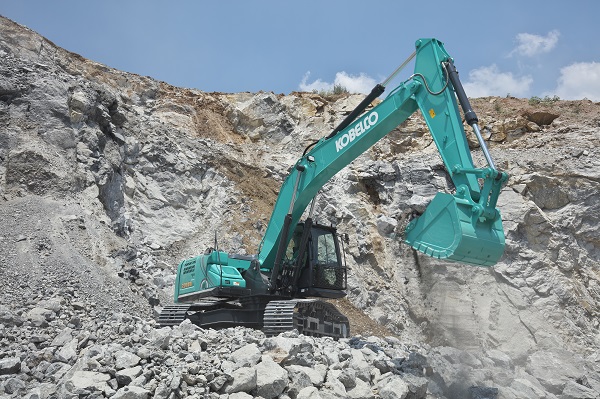New 20-t excavator from Bell