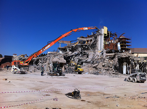 demolition provides a continuous challenge in terms of health and safety