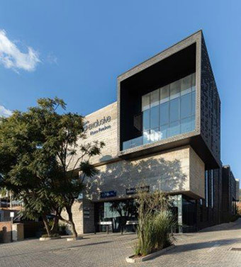 Paragon Architects 33 Commerce Crescent 1
