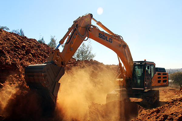 Babcock enhances its product line with SDLG excavators