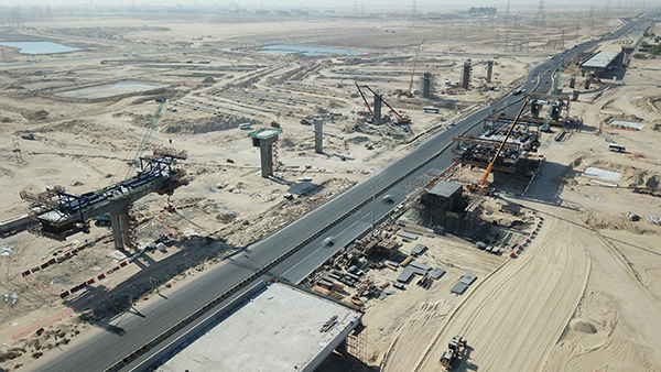 Kuwaits first in situ cantilever bridge project